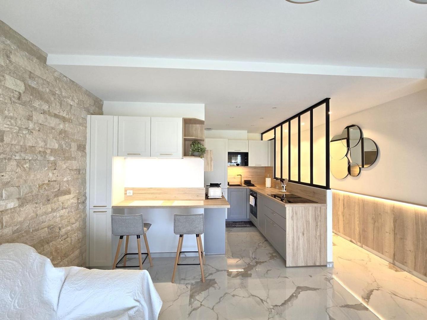 Superbe Appartement Vue Mer - Terrasse - Parking Villeneuve-Loubet Exteriér fotografie