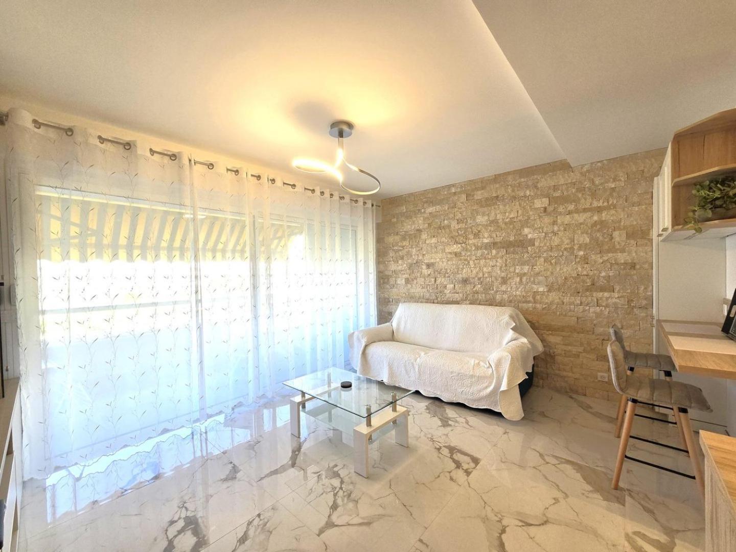 Superbe Appartement Vue Mer - Terrasse - Parking Villeneuve-Loubet Exteriér fotografie
